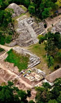 Ruinas de Yaxha Tours en Guatemala